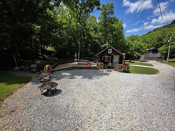 3rd image of 96 Maranatha Hollow Ln