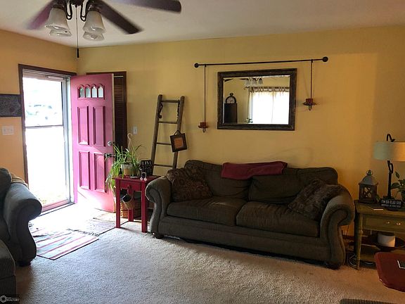 4th image of 470 N 10th St
