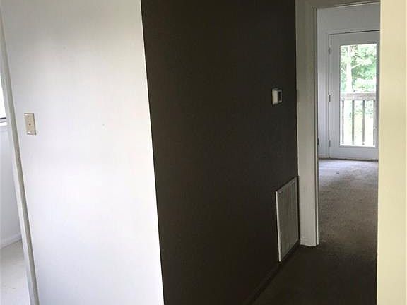 4th image of 100 Ryder Ct