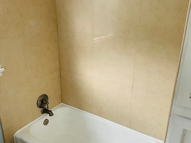 7361 W Manchester Ave — Photo 32