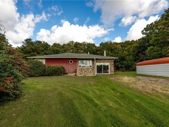 215 Lake Wilhelm Rd, Lake, PA 16114