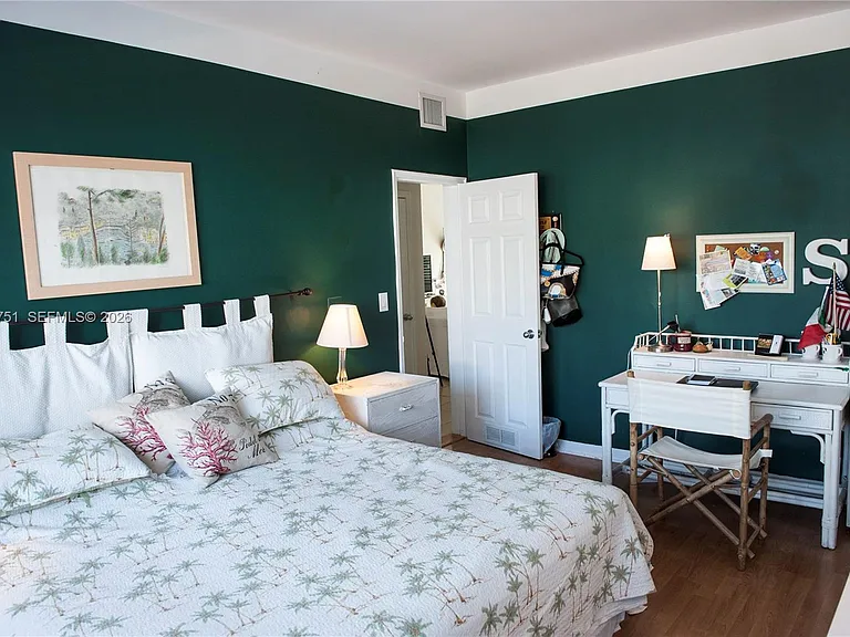 1840 James Ave #10 — Photo 4
