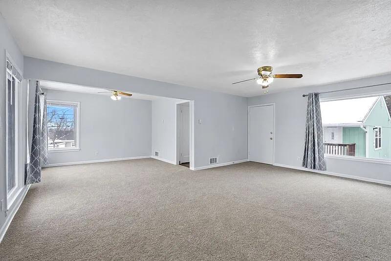 4 bed, 2.0 bath, $1,700 — Photo 4