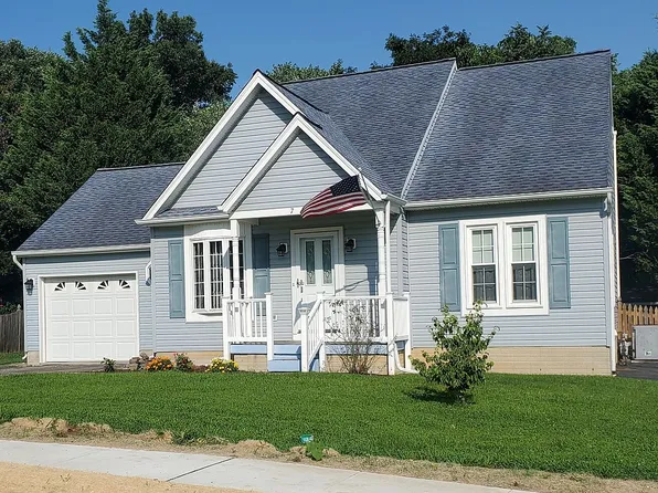 757 Sunnyfield Ln, Baltimore, MD 21225