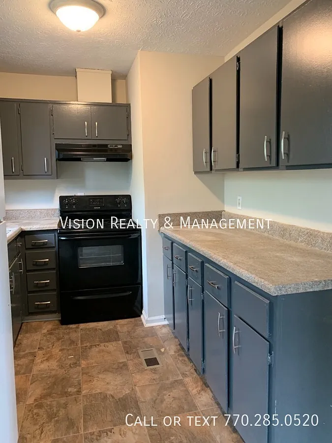 155 Castleman Rd — Photo 4
