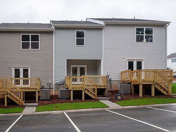 3rd image of 1326 Principal Featherstone Ave