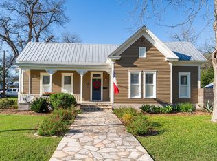1002 Walnut St, Bastrop, TX 78602