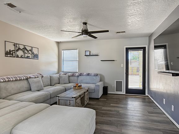 5th image of 908 Somerset Meadows Dr NE