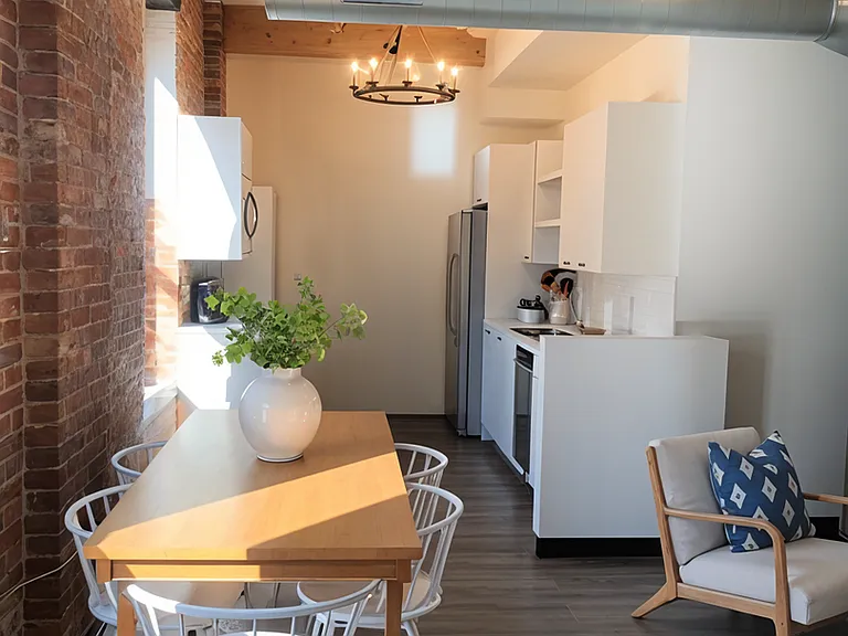 Landmark Lofts Apartments — Photo 28