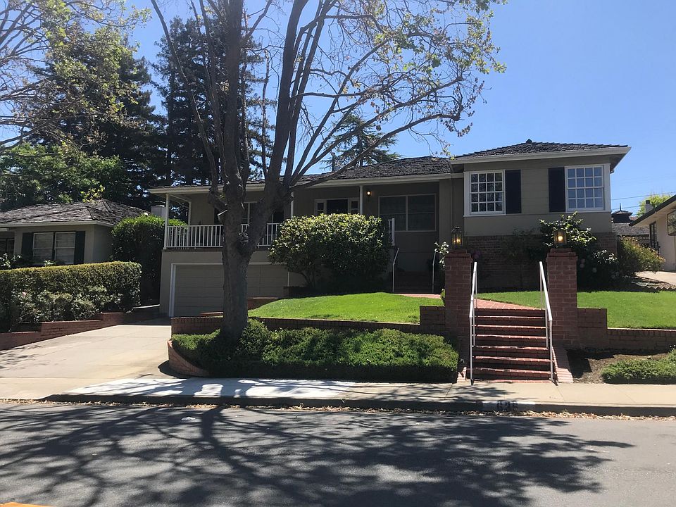 1st image of 635 Columbia Dr