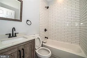 2 bed, 700 sqft, $1,200 — Photo 3