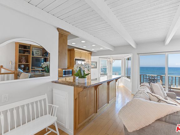 3rd image of 11862 Beach Club Way