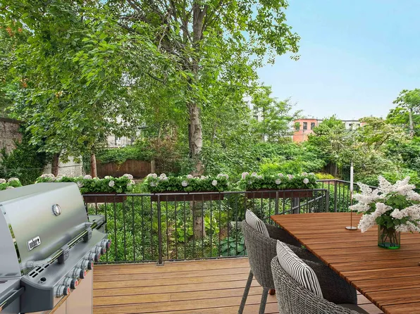 602 Bergen Street image 15 of 21