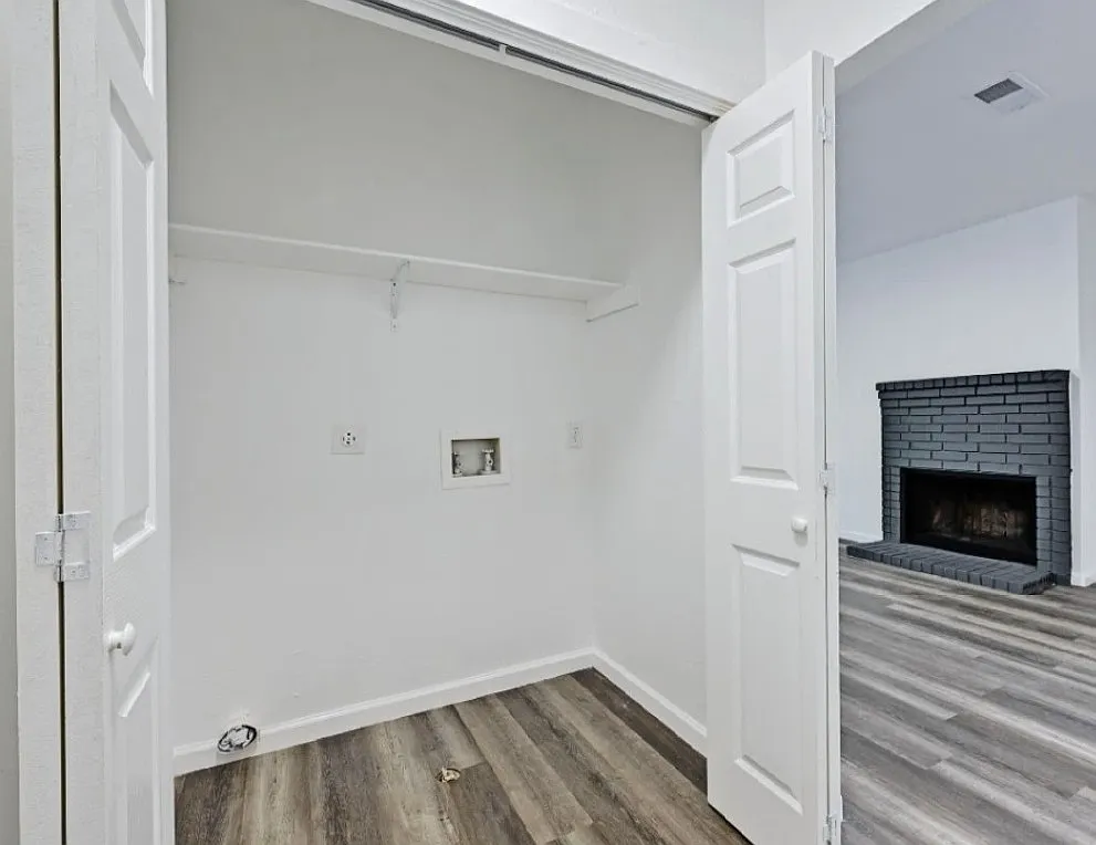 9508 Kempler Dr — Photo 1