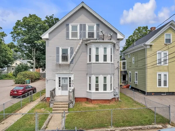 9 Leonard St, North Attleboro, MA 02760