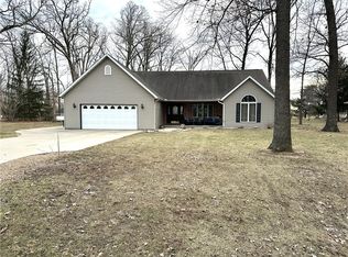 39 Beyers Lake Est, Pana, IL