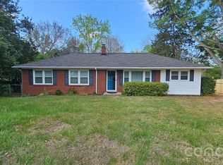 2154 Rosewood Dr, Rock Hill, SC 29732