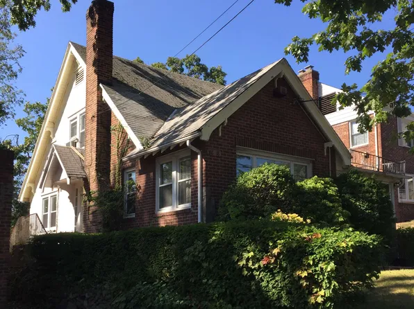 8618 Somerset St, Jamaica, NY 11432