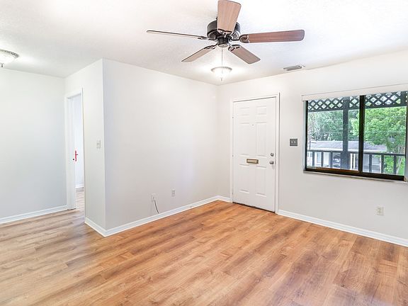 5th image of 2201 Henderson Dr #A
