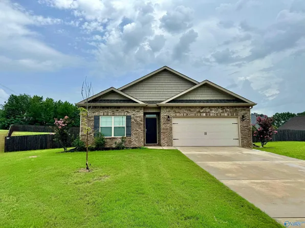 14782 London Ln, Athens, AL 35613