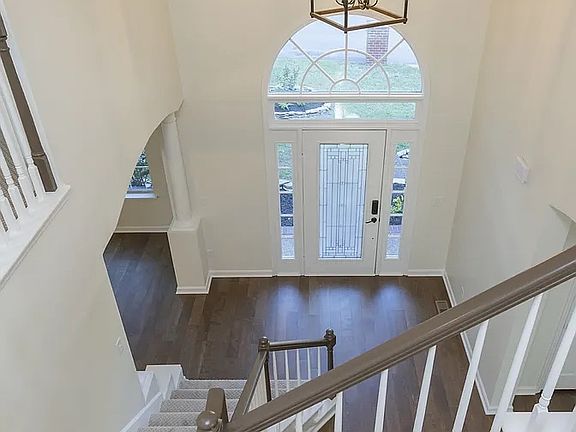 2nd image of 1409 Cedarway Ln