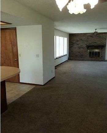 4th image of 616 NW 138th St