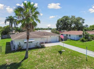10338 Honeysuckle Ln, Port Richey, FL 34668