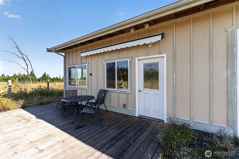 3rd image of 1002 Lemmon Road
