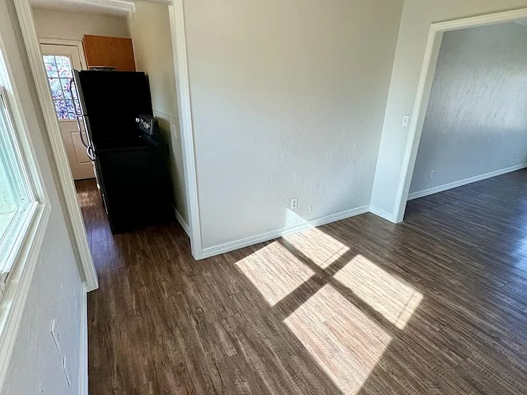 1812 Brighton Ave — Photo 9