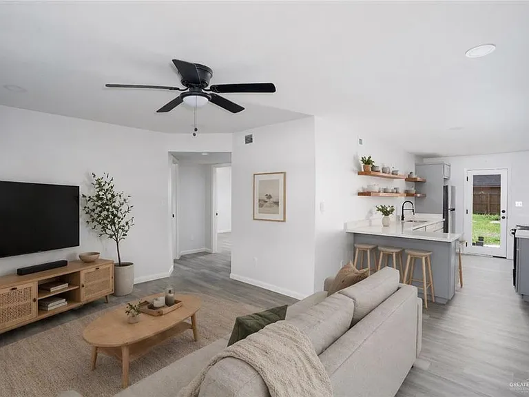 1107 Shasta Ave #1 — Photo 3