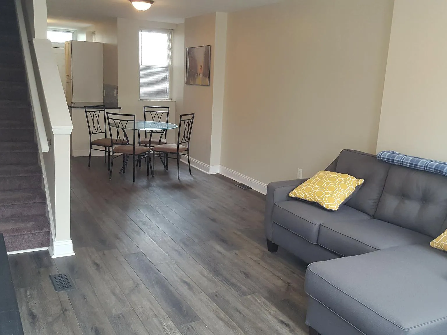 2 bed, 1044 sqft, $1,500 — Photo 2