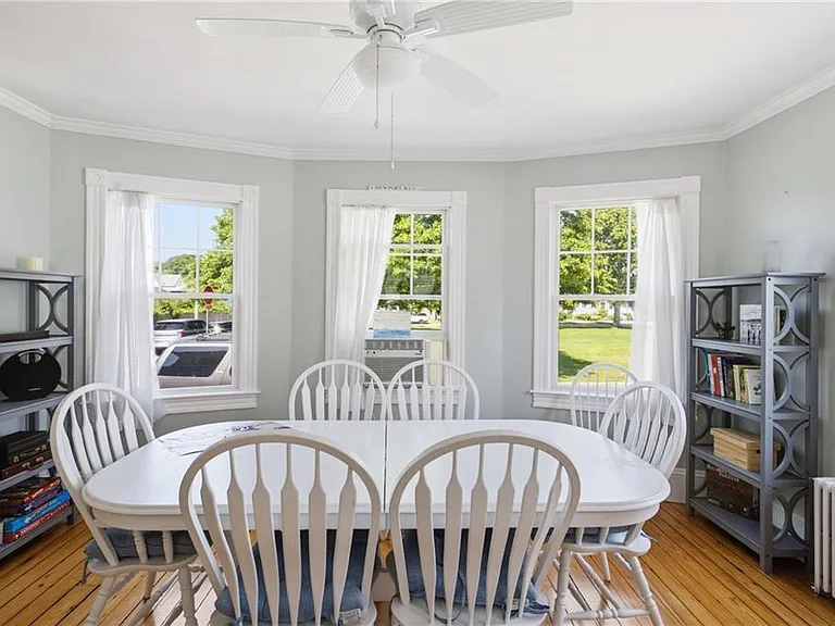 40 W Narragansett Ave — Photo 7