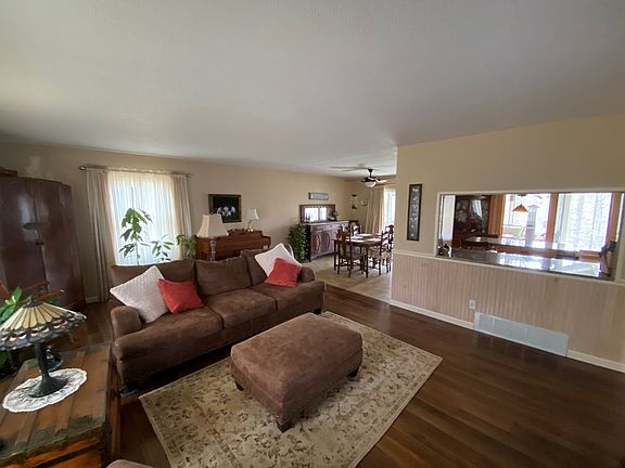5th image of 1619 White Oak Dr