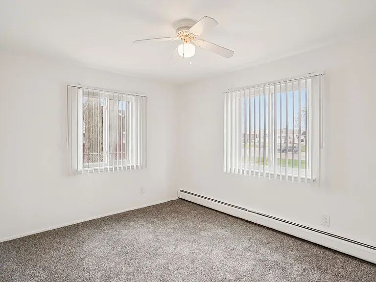 Outer Drive Manor Apartments — Photo 62