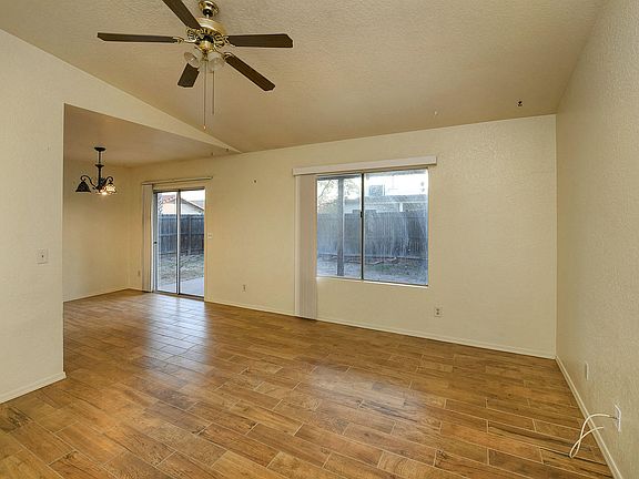 3rd image of 1532 S Moonbeam Pl