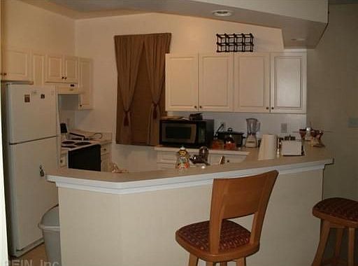 5th image of 1619 Woodstock Ct