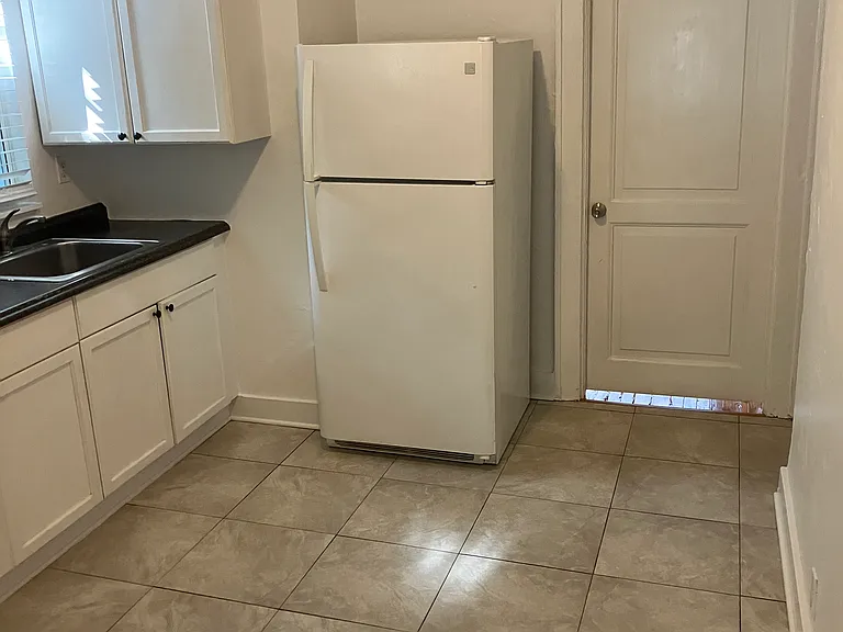 400 SW 10th Ave — Photo 14