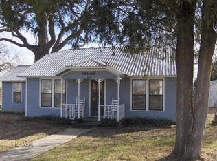 217 E Main St, Gustine, TX 76455