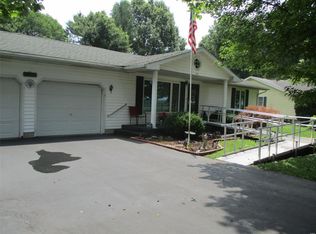 22826 S Centennial Rd, Jerseyville, IL 62052