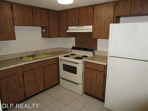 4th image of 313 Country Club Oval APT 5