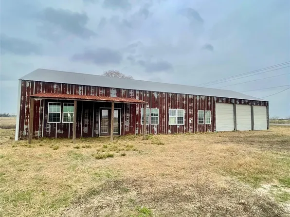 218 Fm 710, Ganado, TX 77962