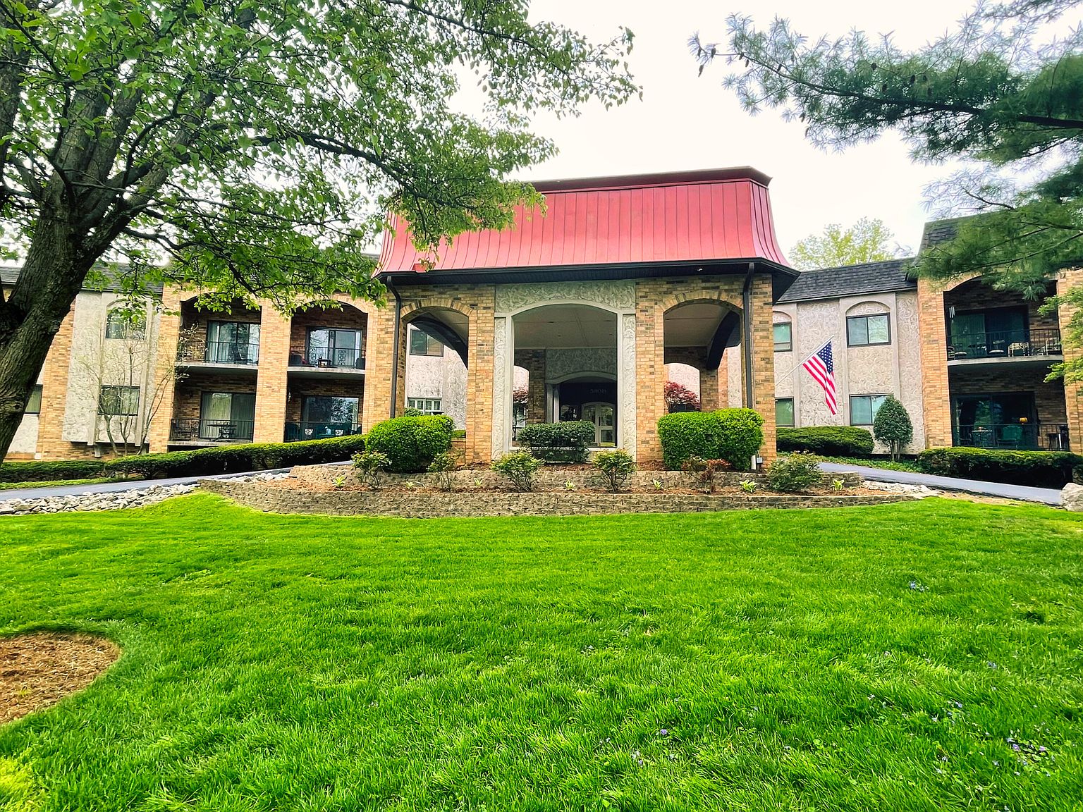 5800 Coach Gate Wynde APT 311, Windy Hills, KY 40207 | Zillow