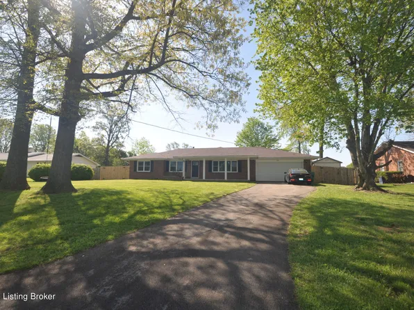 340 W Crocus Dr, Radcliff, KY 40160