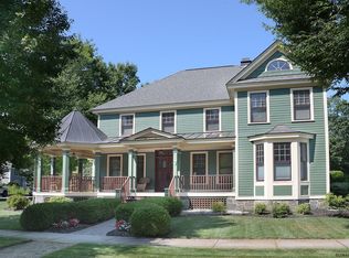 7 Oak Ridge Blvd, Saratoga Springs, NY 12866