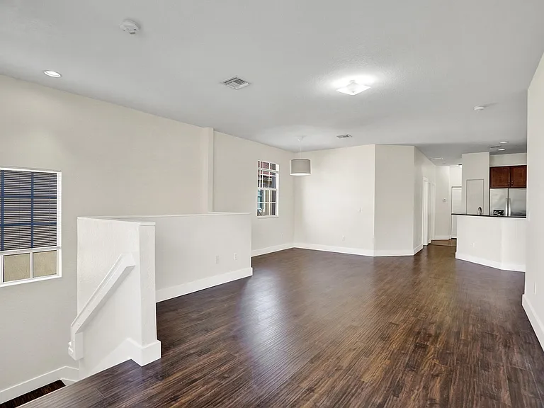 9075 Plymouth Pl — Photo 23
