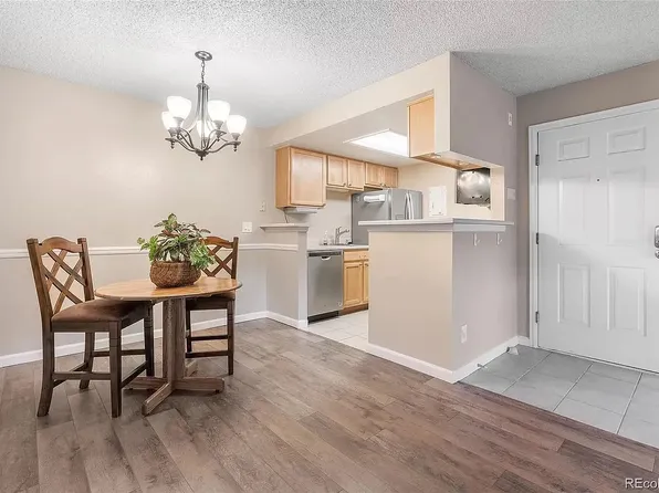 10283 E Peakview Ave APT E102, Englewood, CO 80111