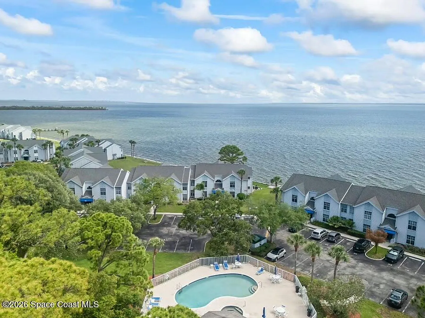 Waterfront Condo — Photo 3