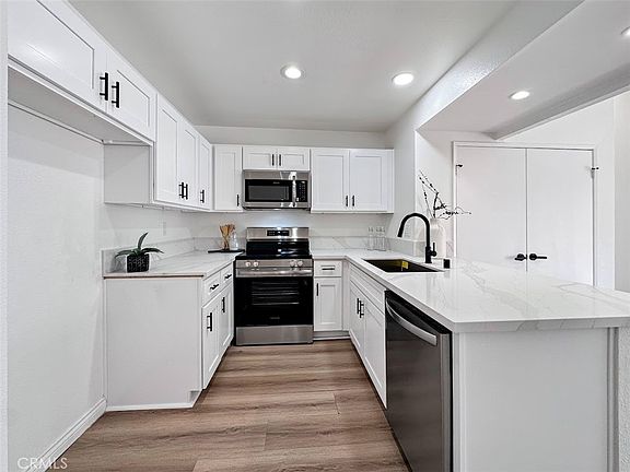 2nd image of 1440 W Edgehill Rd APT 56