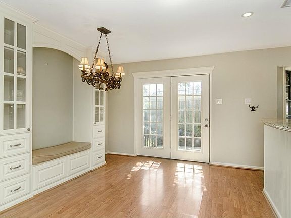2nd image of 4311 Glenwick Ln
