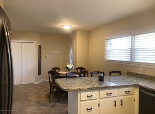 250 Windeler Rd, Howell, NJ 07731